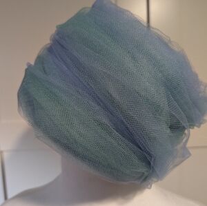 Vintage 1940s 1950s Tulle Wrapped Pillbox Hat In Seafoam Blue And Green